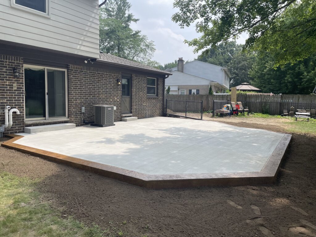 stained concrete border